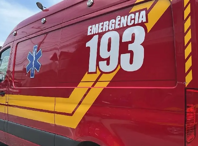 Operador de caminhão munck morre eletrocutado em Erechim