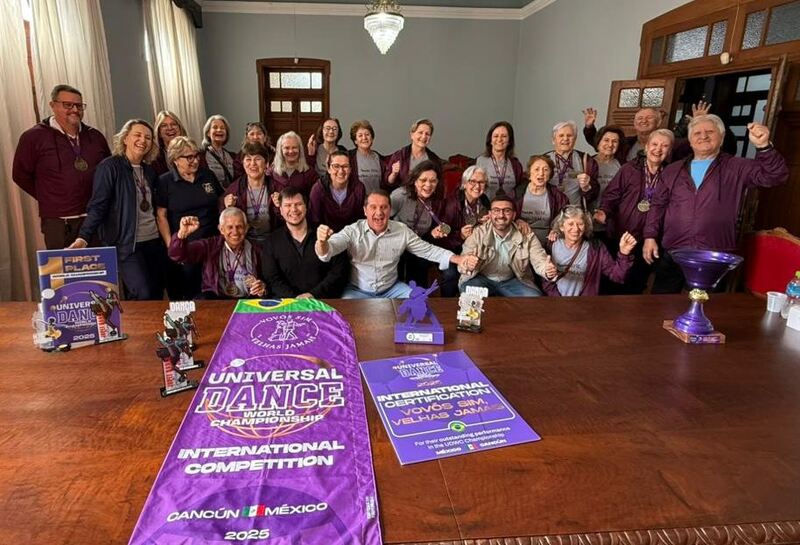 Grupo “Vovós Sim, Velhas Jamais” conquista o México e é homenageado pela Prefeitura de Erechim