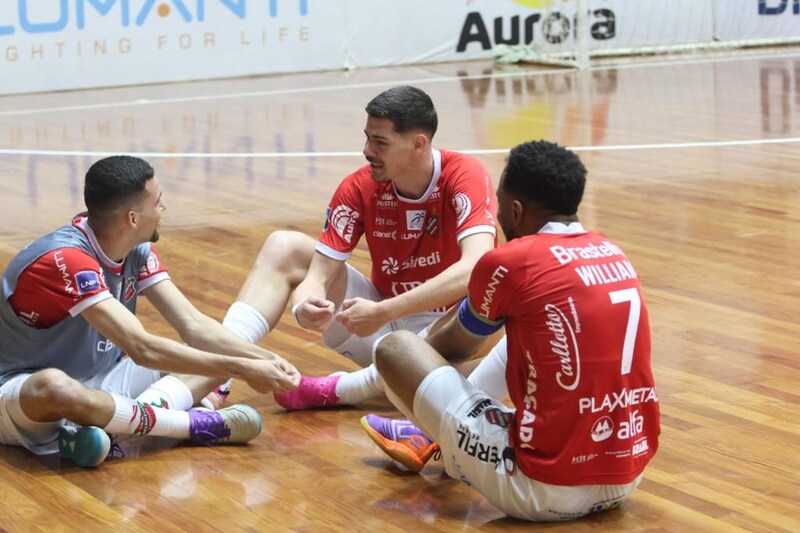 Atlântico volta a vencer o Umuarama e vai às quartas de final da LNF
