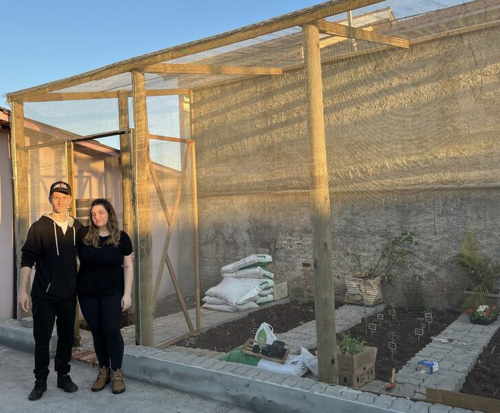 Acadêmicos de Agronomia da URI transformam espaço em Horta Educativa para crianças em Erechim