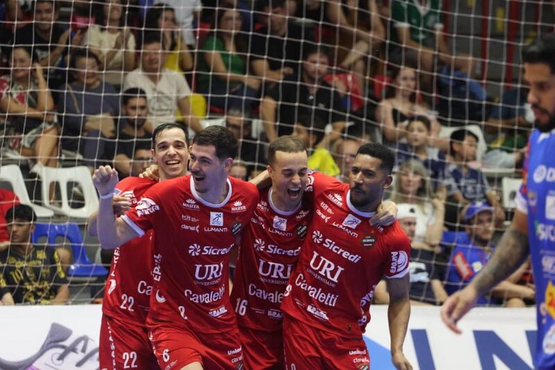 Atlântico vence o Umuarama e decide vaga nas quartas da LNF em casa
