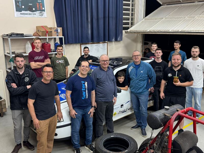 Lições de rally: Juliano Sartori inspira estudantes da URI a acelerar seus sonhos