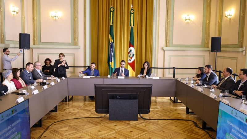 Governo lança novos editais dos programas Professor do Amanhã e RS Talentos