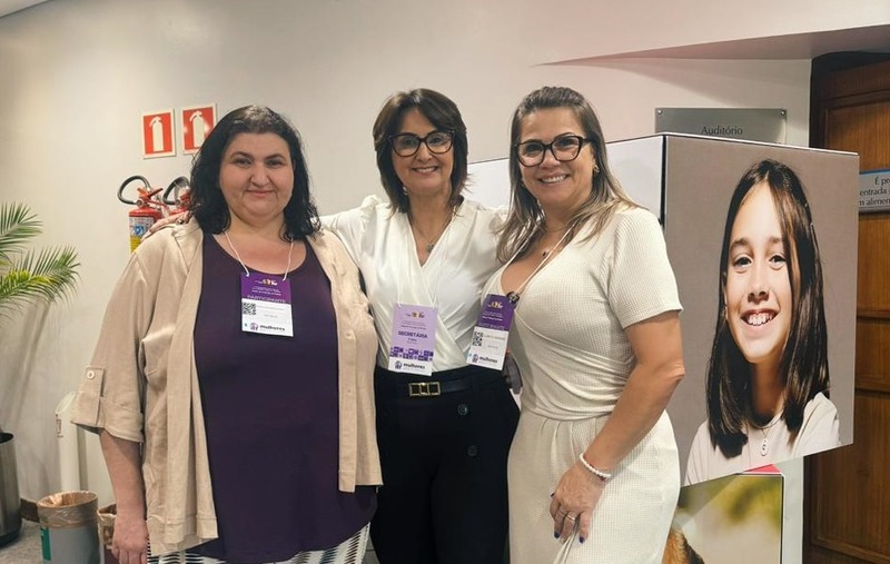 Erechim marca presença no Encontro Estadual da Mulher com atuação destacada das vereadoras Clarice Moraes e Sandra Picoli