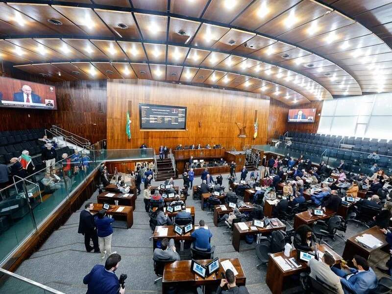 Assembleia do RS vota criação do “Família Gaúcha”, programa de renda para famílias vulneráveis