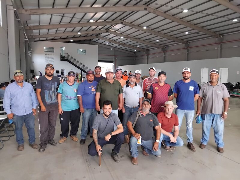 Funcionários municipais Entre Rios do Sul prestam solidariedade à comunidade de Erechim atingida por temporal