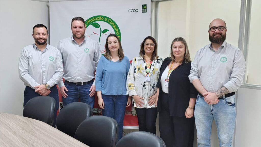 Visita da SEDUC-RS à Cooperativa Nossa Terra destaca força da Agricultura Familiar na merenda escolar