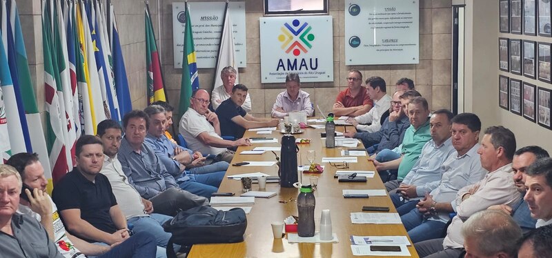 Pautas regionais estratégicas em reunião da AMAU
