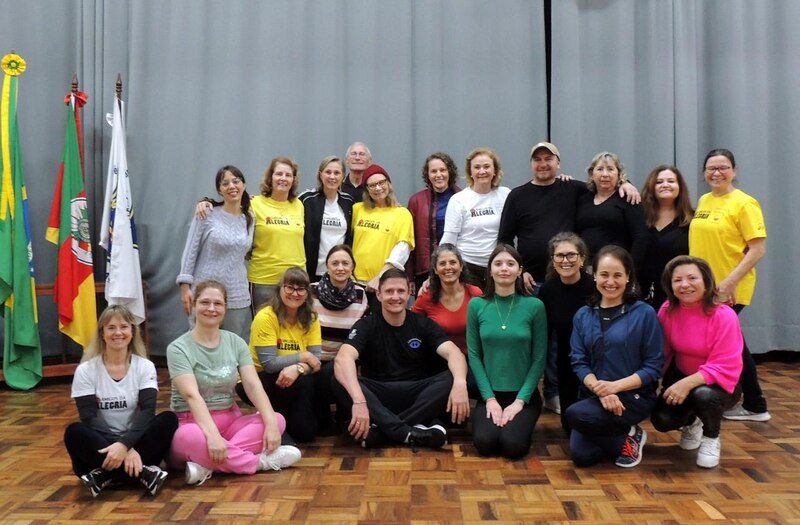 Amigos da Alegria comemoram chegada de novos voluntários