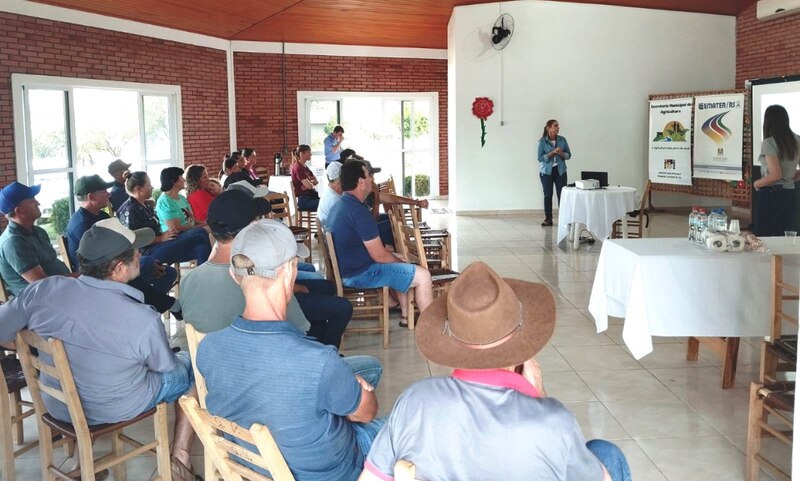 Governo de Benjamin Constant do Sul promove encontro técnico com produtores de leite