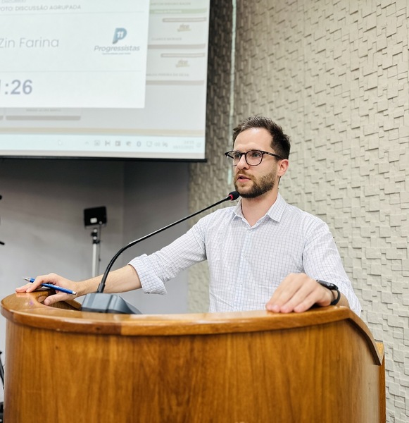 Vereador Gustavo Zin Farina propõe prorrogação de tributos para auxiliar empresas após calamidade em Erechim