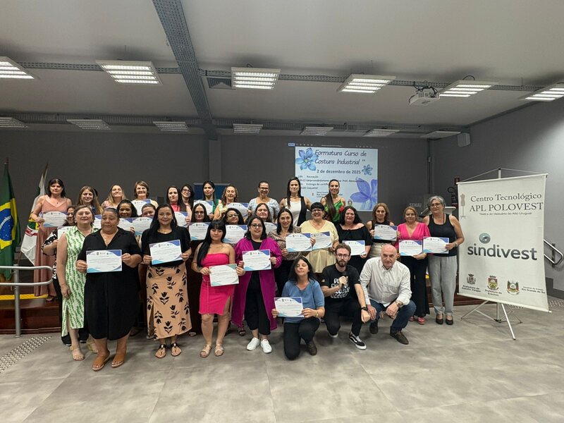 Capacitação em costura forma 33 alunas e reforça qualificação no setor têxtil