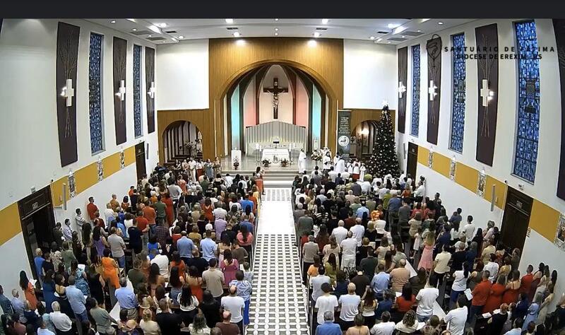 Celebrações de Natal no Santuário de Fátima são marcadas por contemplação, mistério e grande participação dos fiéis