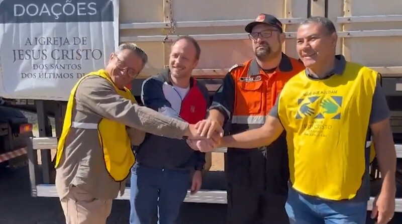 Igreja Mórmon doa telhas em aluzinco para Erechim