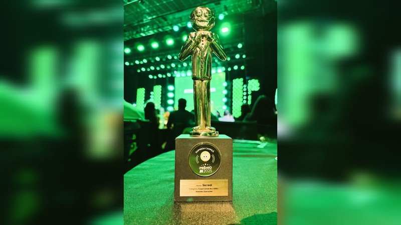 Sicredi é eleito pelo terceiro ano consecutivo líder em atendimento no Prêmio Reclame AQUI 2025