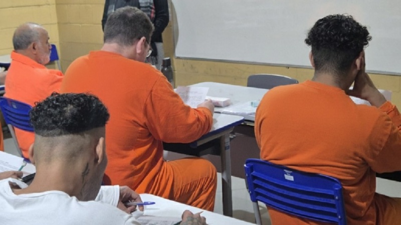 Mais de 6,5 mil apenados do RS participam do Enem PPL