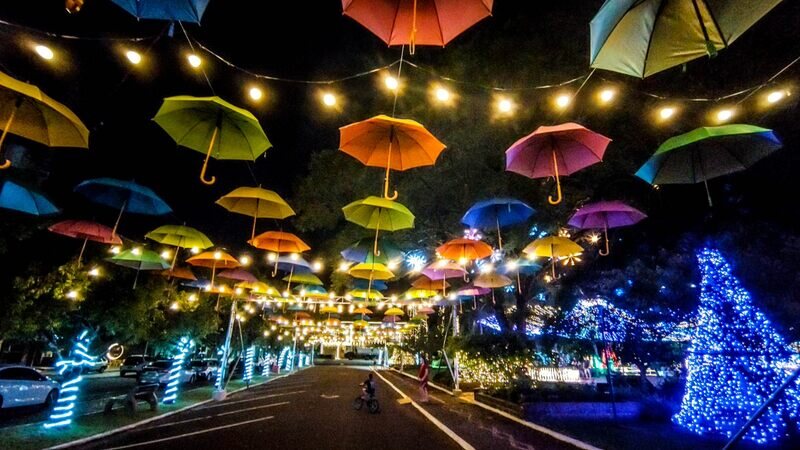 Iluminação especial marca Natal em Família de Aratiba