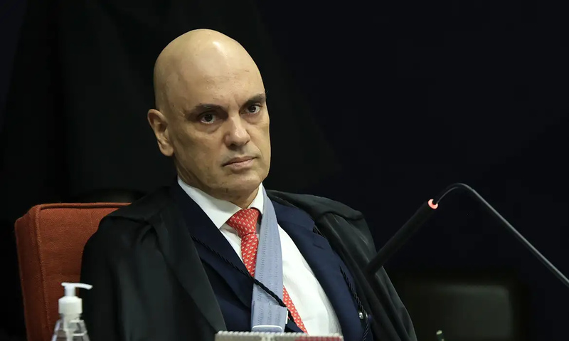 Moraes autoriza cirurgia de Bolsonaro, mas nega prisão domiciliar