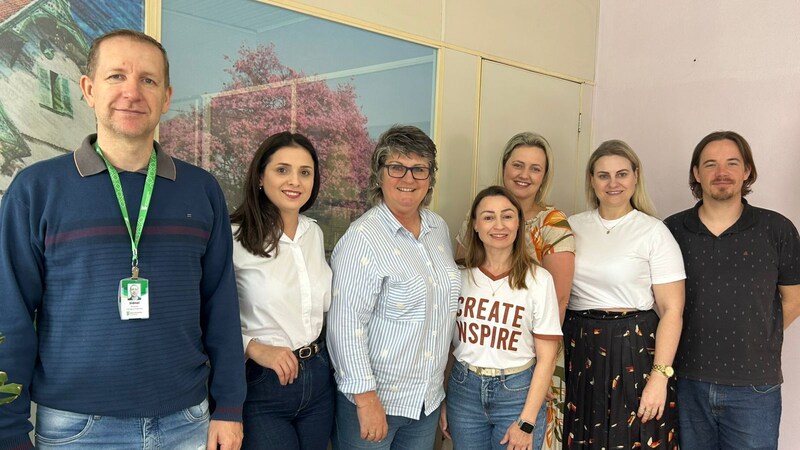 Escolas Municipais Caras Pintadas e Cristo Rei serão contempladas com laboratórios do projeto Mais Ciência na Escola