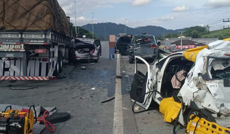 Mais de 100 vidas perdidas: BR-470 soma mil acidentes em ano trágico, aponta PRF