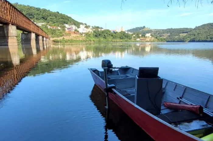 Bombeiros encontram corpo de mulher que se afogou no Rio Uruguai, em Marcelino Ramos