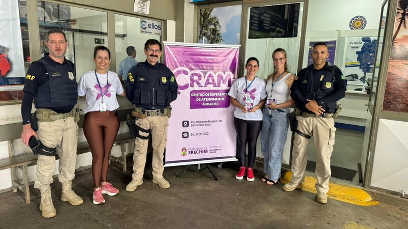 Ação na Rodoviária de Erechim orienta população sobre combate à importunação sexual