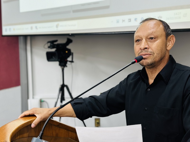 Vereador cobra melhorias em ruas, praça e transporte em Erechim