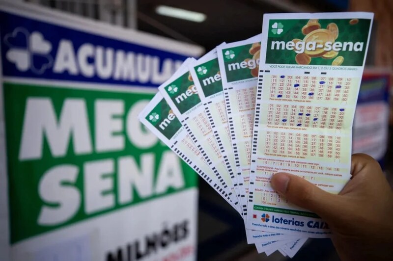 Mega-Sena acumula e próximo prêmio chega a R$ 105 milhões