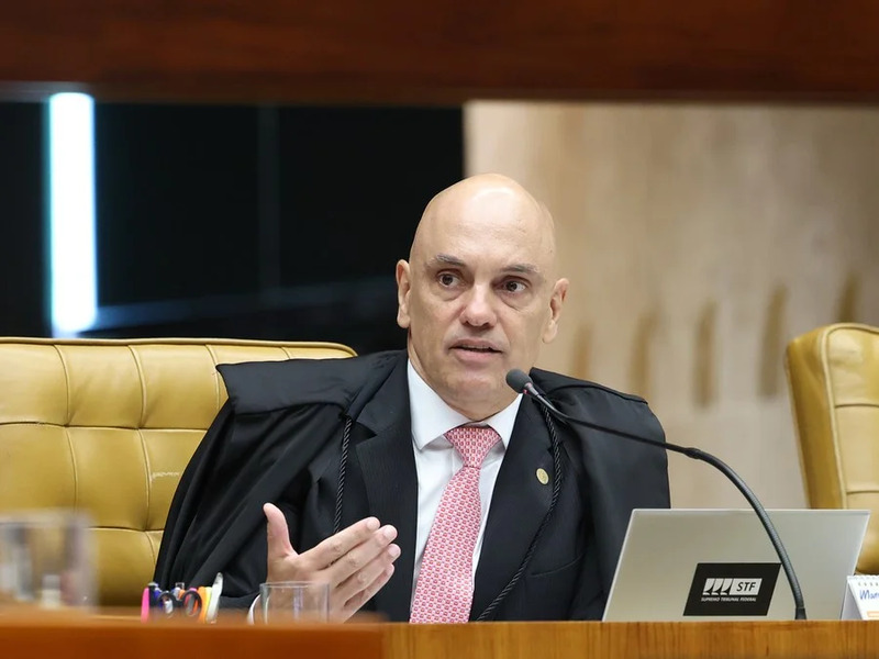 Moraes rejeita domiciliar e Bolsonaro segue na Papuda