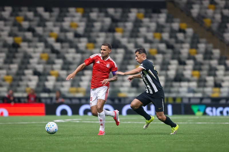 Inter perde para o Atlético-MG e segue sem vencer no Brasileirão