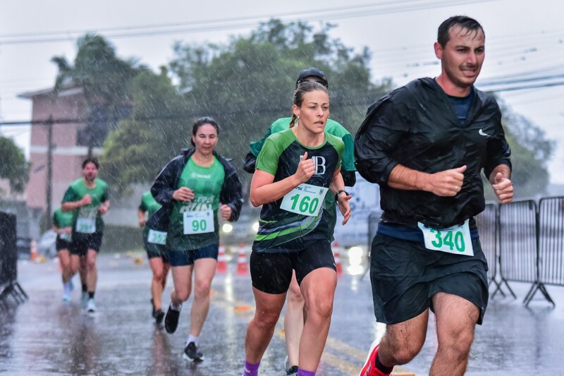 Chuva vira ingrediente de superação na Sicredi Run em Erechim