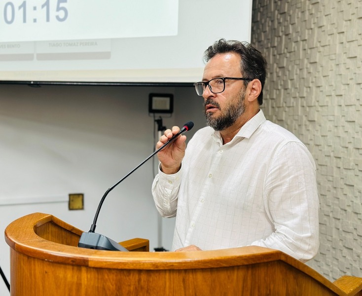 Vereador Araújo solicita instalação de aviso sonoro em semáforos para ampliar acessibilidade em Erechim