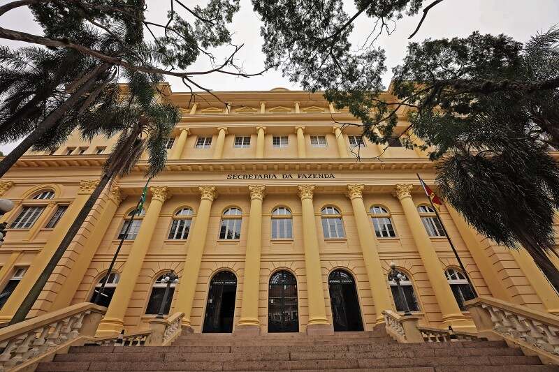 Governador sanciona reajuste de 5,4% para o magistério estadual gaúcho