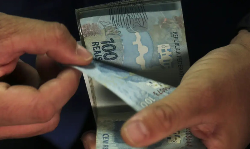 Abono salarial começa a ser pago nesta sexta para nascidos em maio e junho