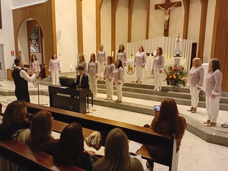 Coro da URI celebra 45 anos com concerto emocionante no Santuário de Fátima