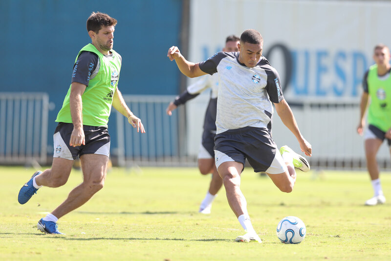 Grêmio encara duelo decisivo e pode assumir liderança na Sul-Americana