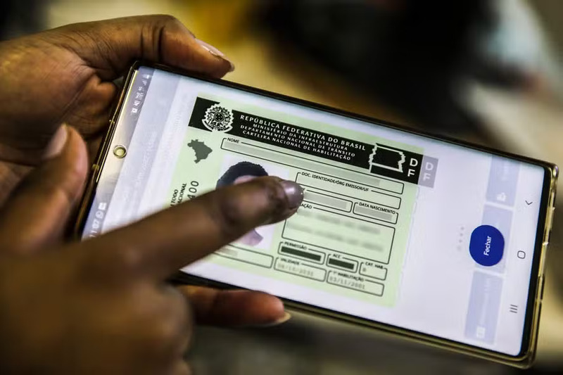 Senado aprova mudanças na CNH com renovação automática e preço único para exames
