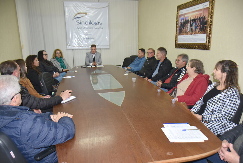 Primeira reunião de diretoria do Sindilojas Alto Uruguai projeta ações regionais e amplia debate sobre representatividade