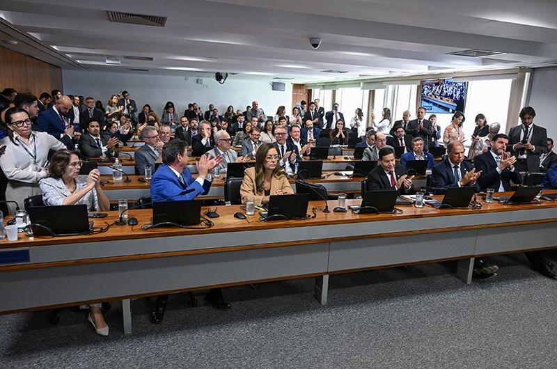 Comissão do Senado aprova projeto para renegociação de dívidas rurais
