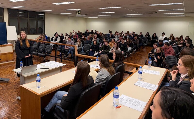 Júri Simulado da URI reúne autoridades no Plenário do Tribunal do Júri