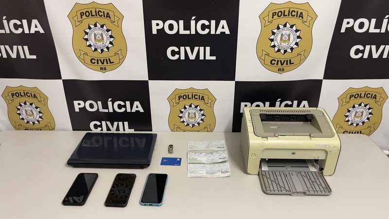 Polícia Civil e Brigada Militar prendem três suspeitos por estelionato e uso de documentos falsos em Erechim