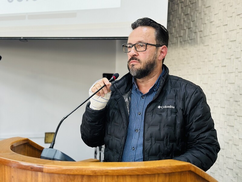 Vereador Araújo apresenta Moção de Repúdio contra a AEGEA/CORSAN por falhas no abastecimento e cobranças consideradas abusivas