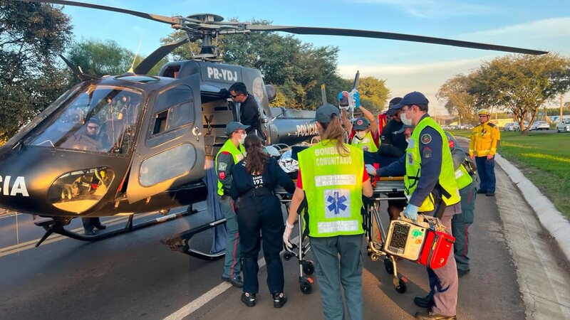 Policial rodoviário federal fica gravemente ferido após ser atropelado durante fiscalização