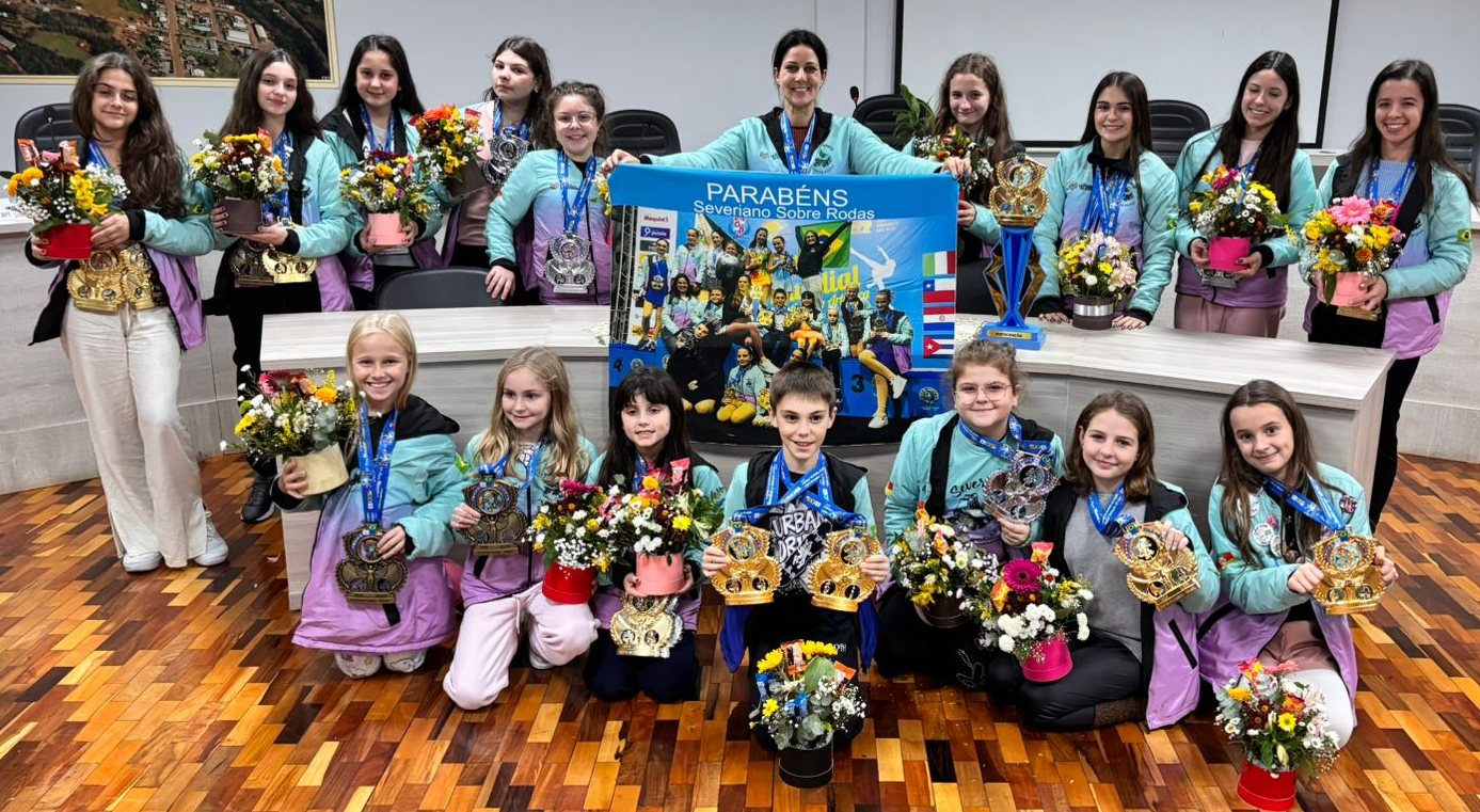 Patinadoras de Severiano de Almeida são homenageadas após destaque em Mundial