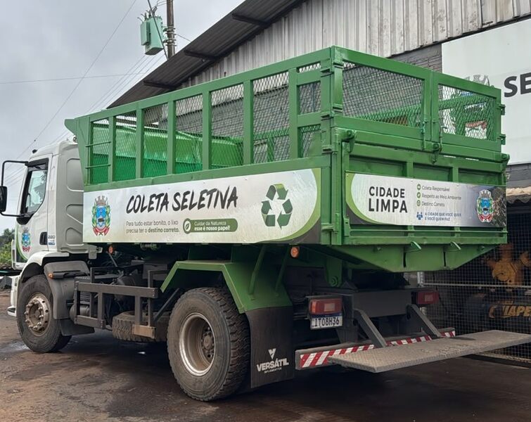 Prefeitura de Marcelino Ramos apresenta novo caminhão e anuncia melhorias na coleta de lixo