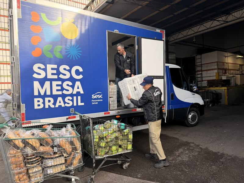 Grupo Master reforça parceria com o Mesa Brasil e ultrapassa 54 toneladas de alimentos doados em 2025