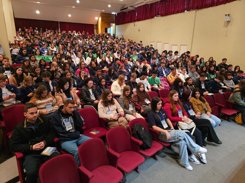 Fórum da Juventude do Alto Uruguai reúne mais de 300 estudantes de 21 municípios da região