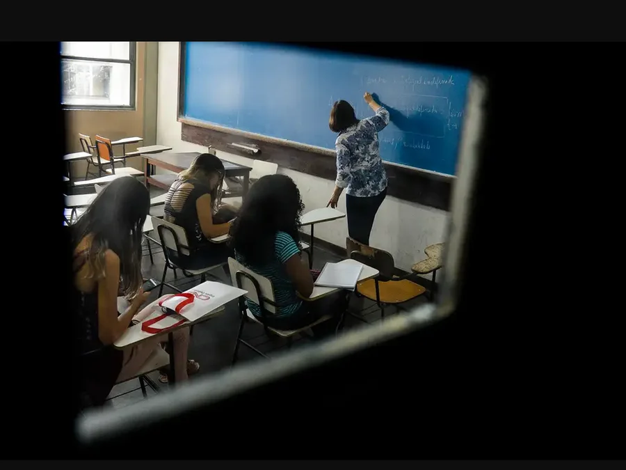 TCE-RS suspende leilão de PPP para 98 escolas estaduais