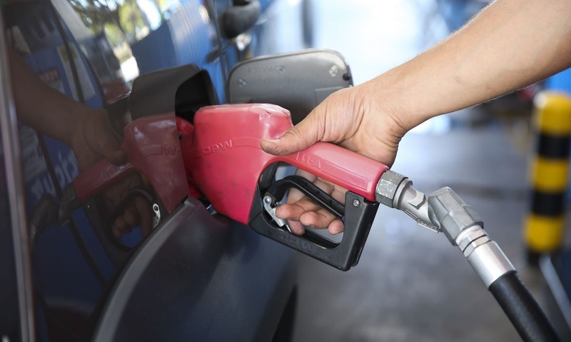 Gasolina com 32% de etanol entra em vigor neste sábado; veja o que muda
