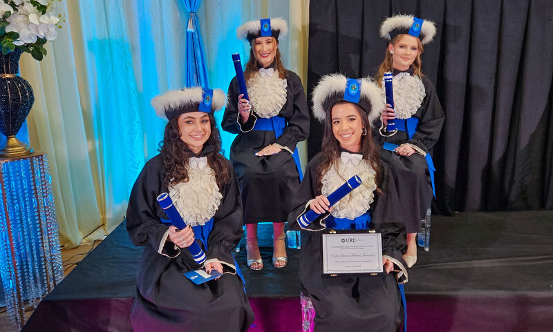 Novas bacharelas em Ciências Biológicas recebem diploma na URI Erechim